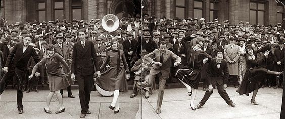 Charleston Dancers, Charleston dance contest in front of St. Louis City Hall, 13 November 1925