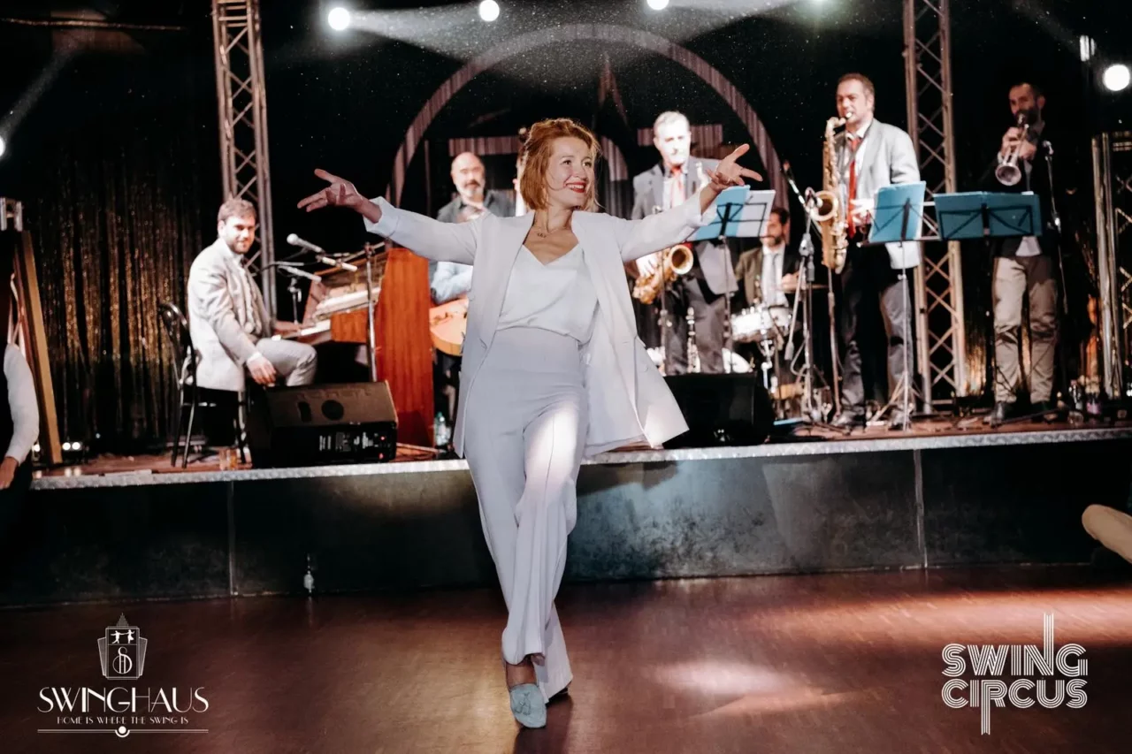photo of Ksenia Parkhatskaya performing at Swinghaus event